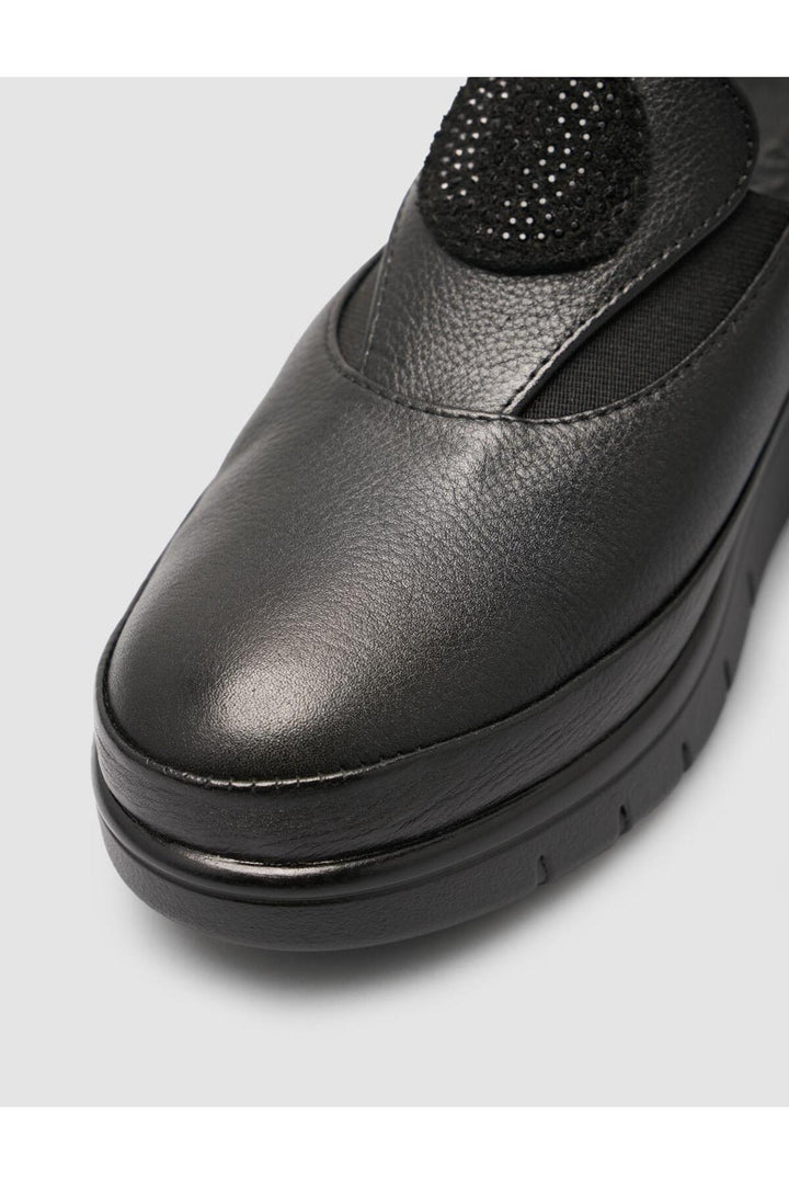 Cabani Shoes Chaussures confort femme noires en cuir véritable avec pierres, 100% cuir. - Noir