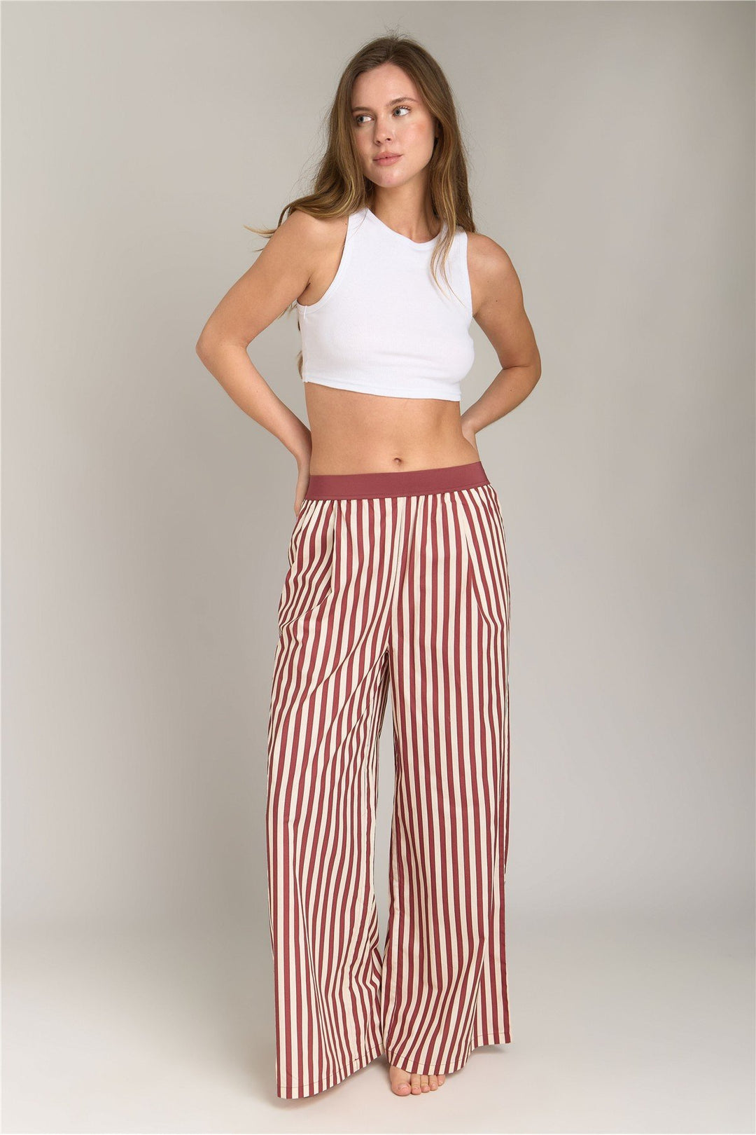 Lovely Things SANDRA Pantalon de pyjama en popeline à plis - Bordeaux