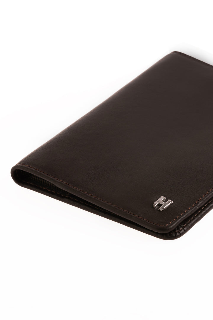 helmbrook Milton - Cuir véritable - Café - Cuir unisexe - Fabriqué à la main - Protection Rfid - Housse pour passeport