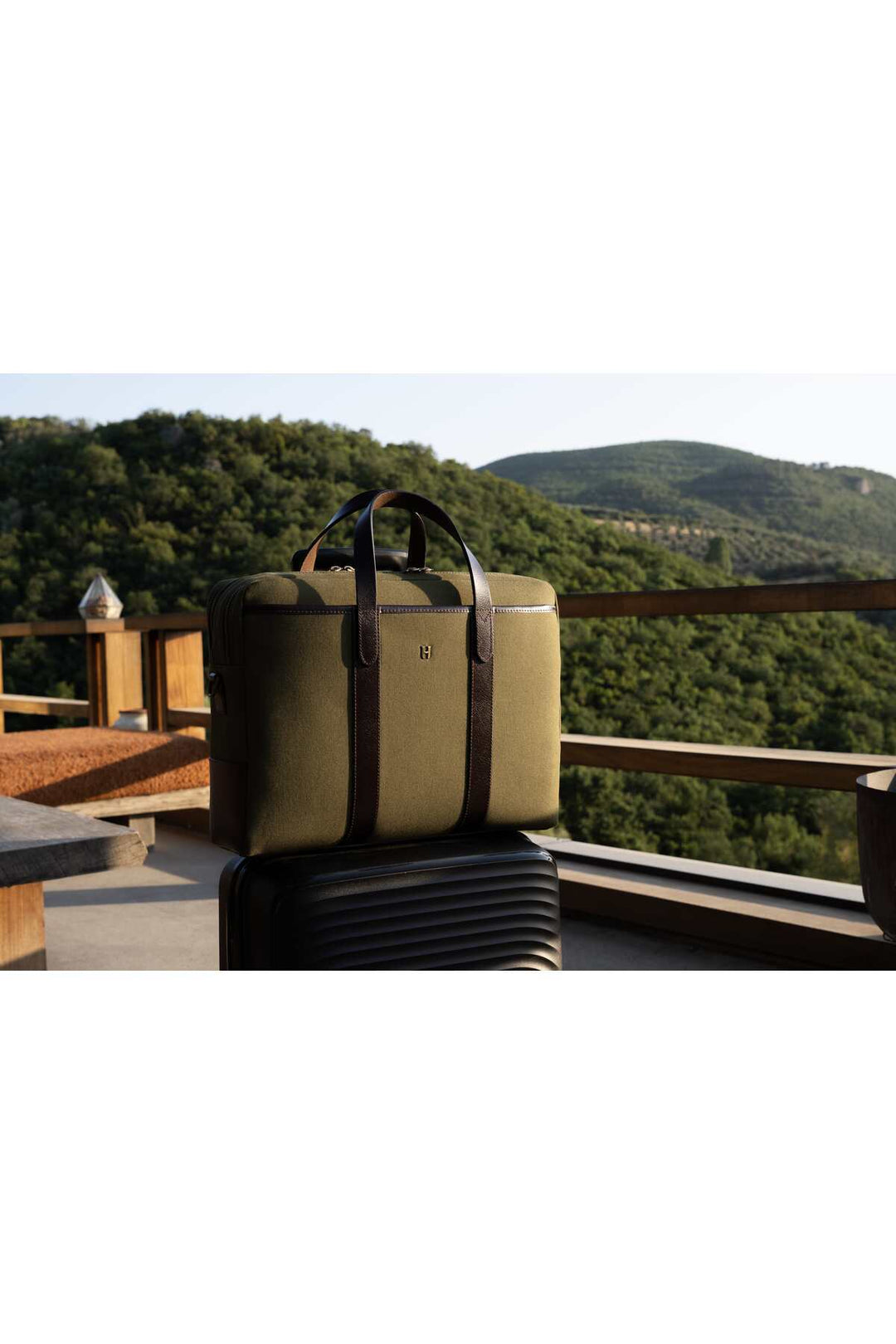helmbrook Sac pour ordinateur portable Benedict en cuir véritable 15,6"à deux compartiments pour homme