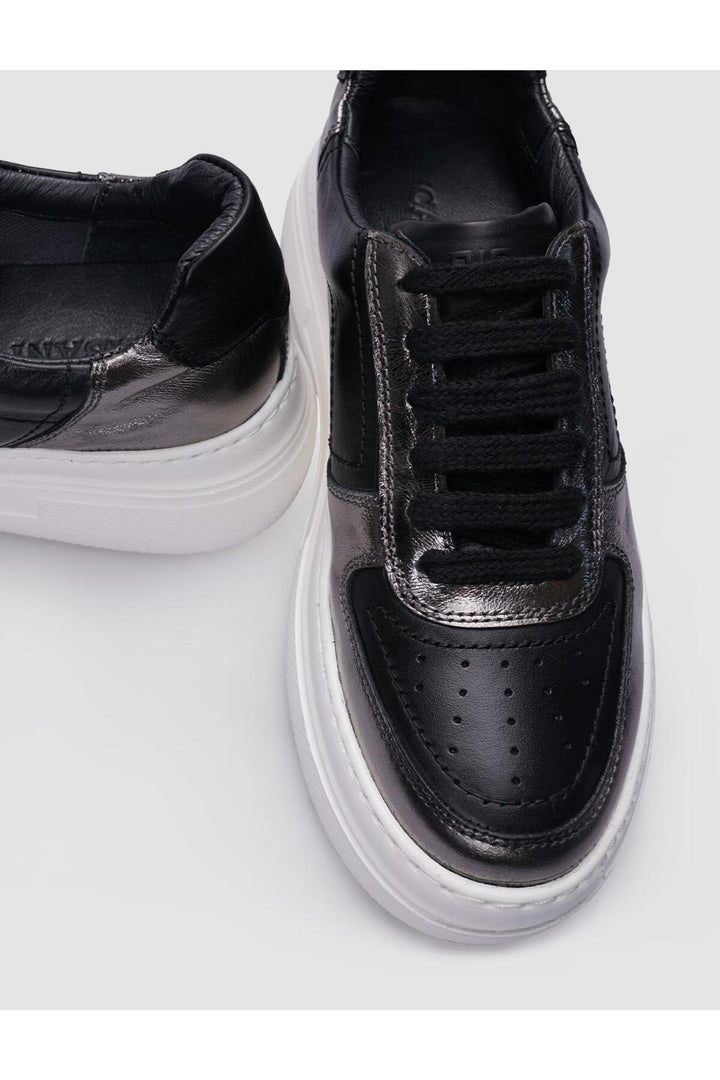 Cabani Shoes %100 Cuir véritable Baskets à lacets noires pour femmes - Multicolore