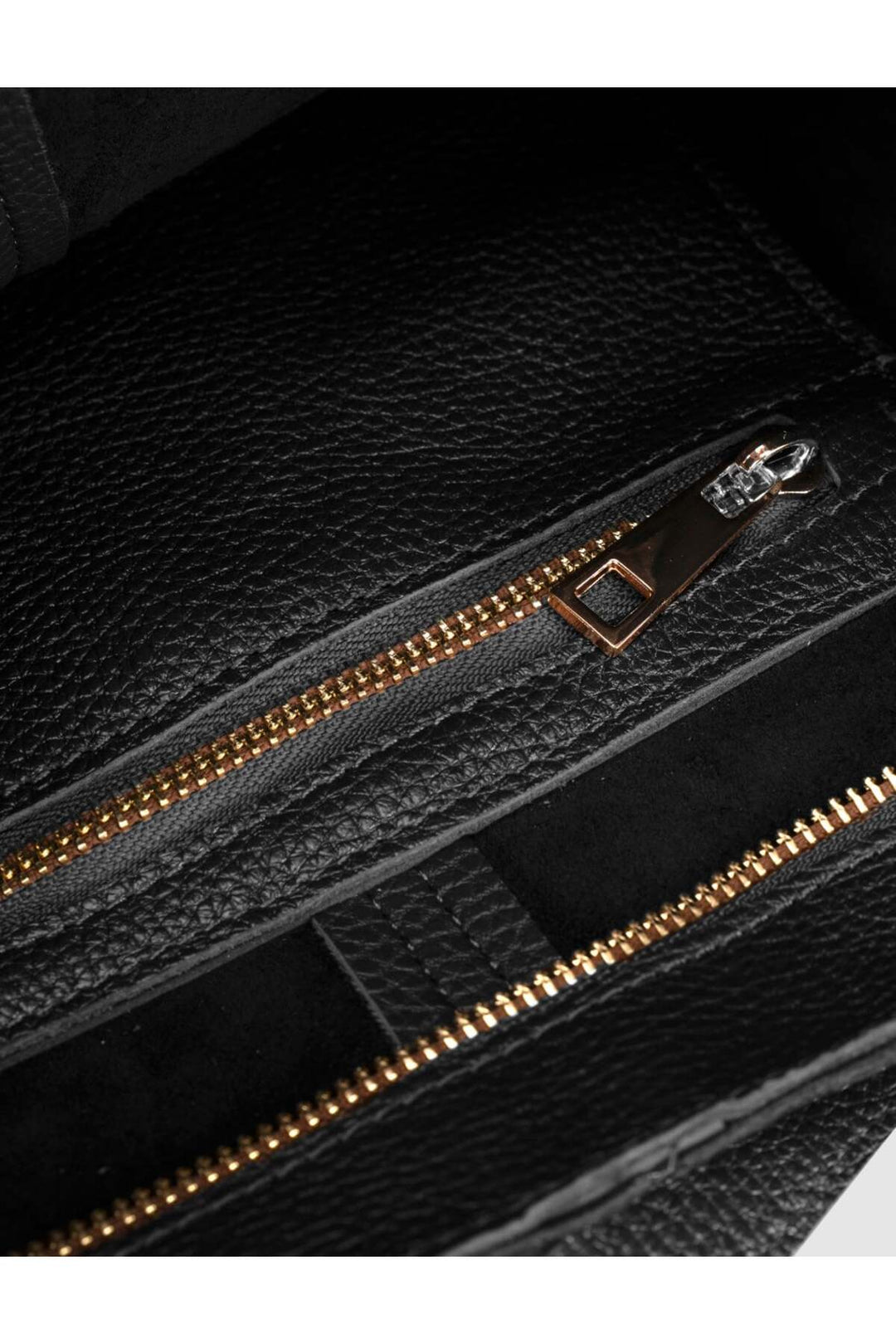 Cabani Shoes Sac en cuir véritable de vachette noir pour femme, modèle shopper à bandoulière. - Noir