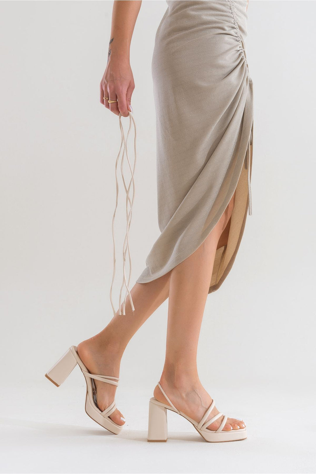 Wavelys Sandales à talons plateforme à lanières et à cordon pour femmes Carisa Platform Gate Shoes - Crème
