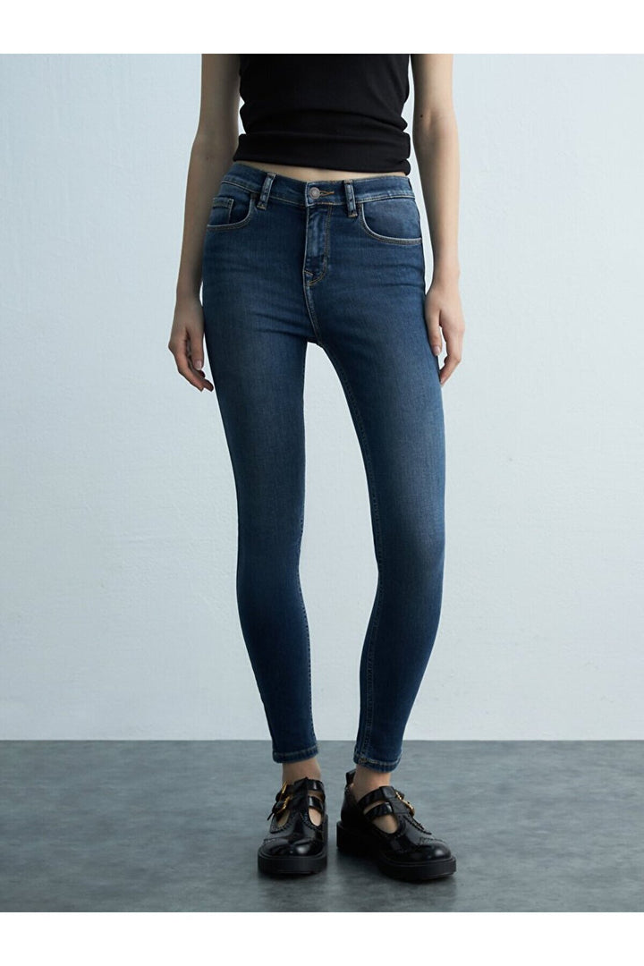 LTB Pantalon en jean à taille moyenne avec jambes étroites Tanya X