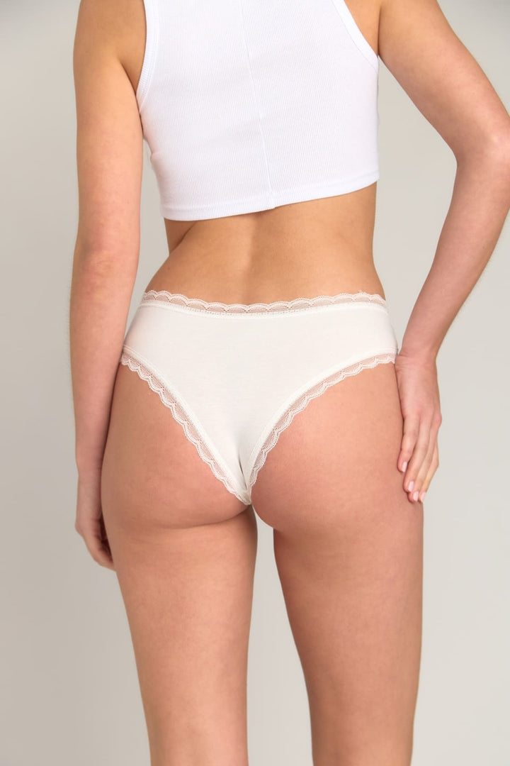 Lovely Things CHERIE Culotte Cheeky en Dentelle Mélangée Modal - Écru