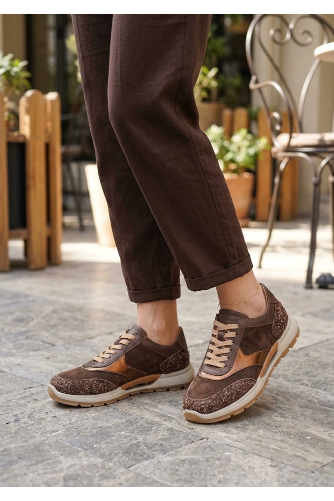 Wavelys MARA Chaussures de sport élégantes en cuir véritable, flexibles et confortables, à semelle confortable. - Marron
