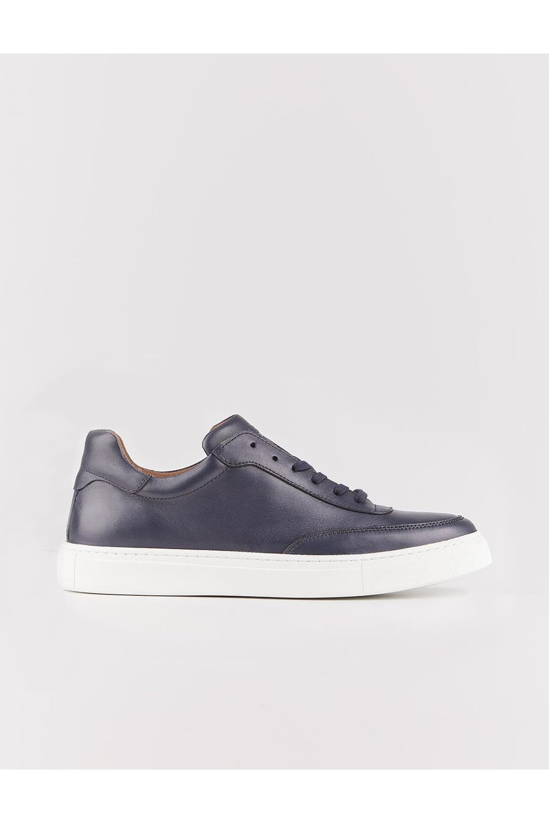 Cabani Shoes Baskets pour hommes en cuir véritable bleu marine à lacets avec semelle blanche. - Bleu marine