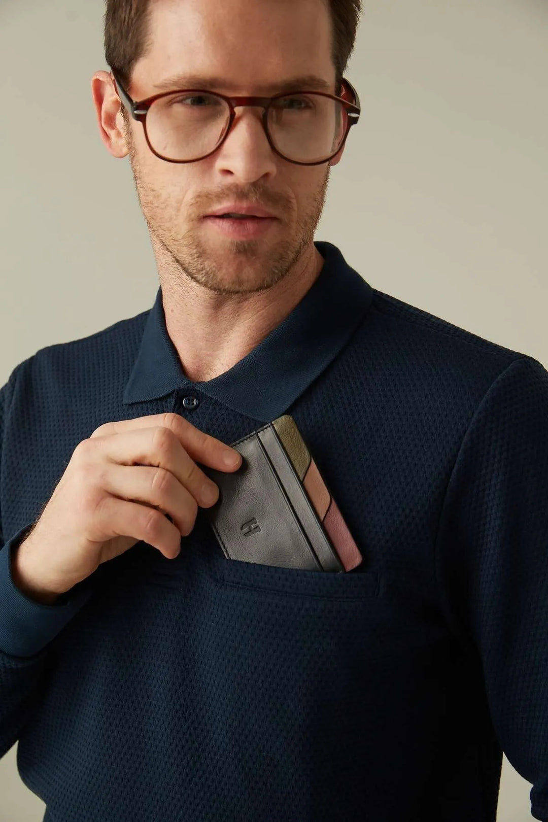 helmbrook Porte-cartes fin en cuir véritable pour homme avec protection RFID Elton Black Plus