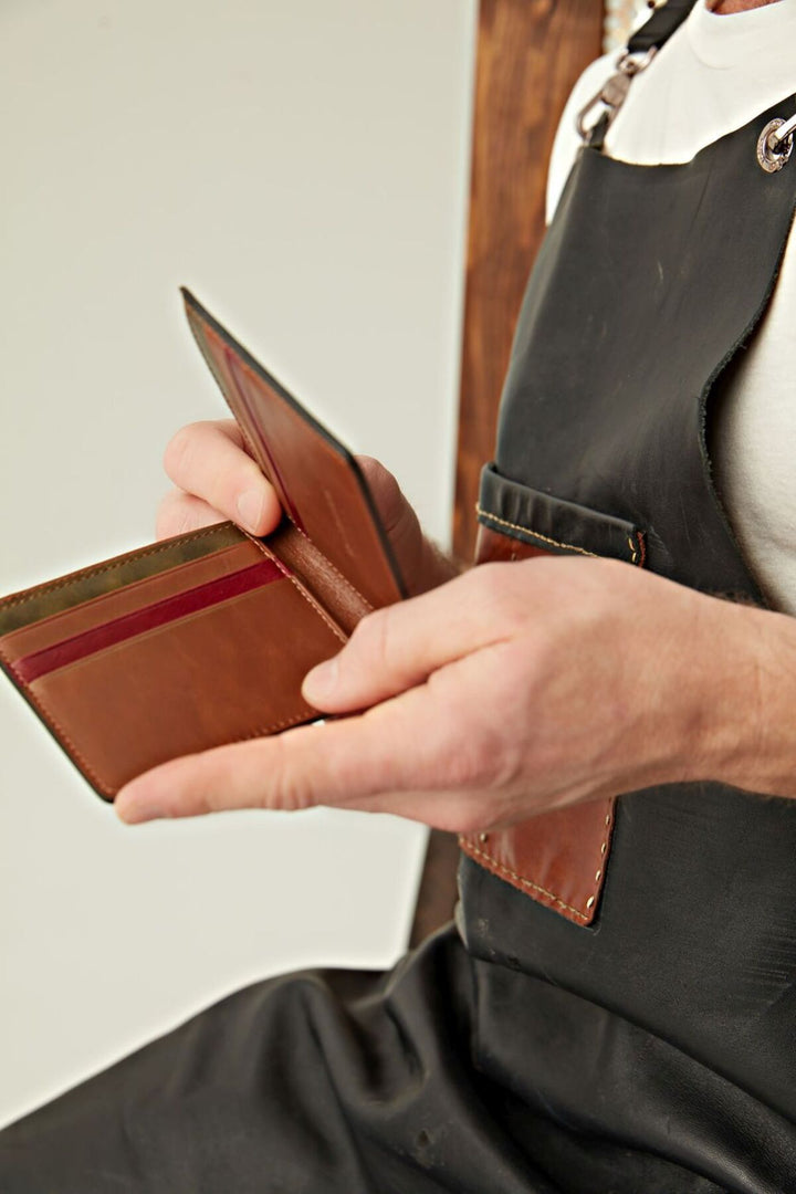 helmbrook Portefeuille en cuir véritable pour homme Slim Design Multi-Bay RFID Protected Eldridge Tan