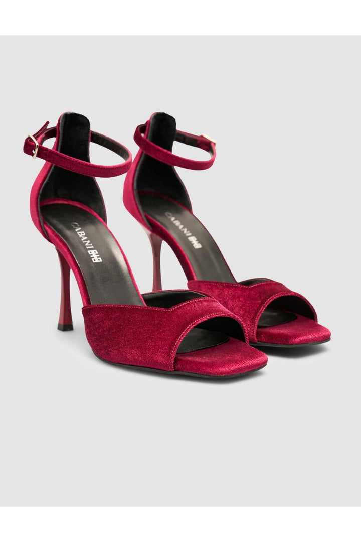 Cabani Shoes Escarpins à talon avec boucle à la cheville en velours. - Bordeaux