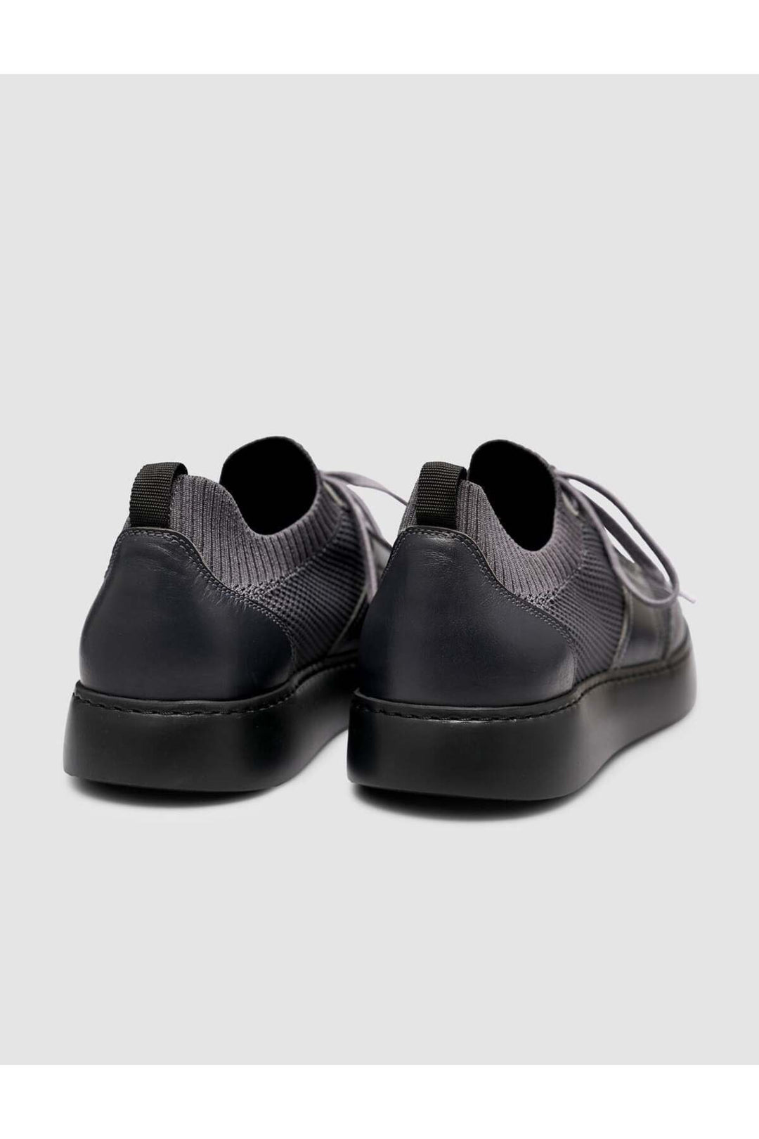 Cabani Shoes Chaussures de sport grises pour hommes avec détails en tricot. - Gris