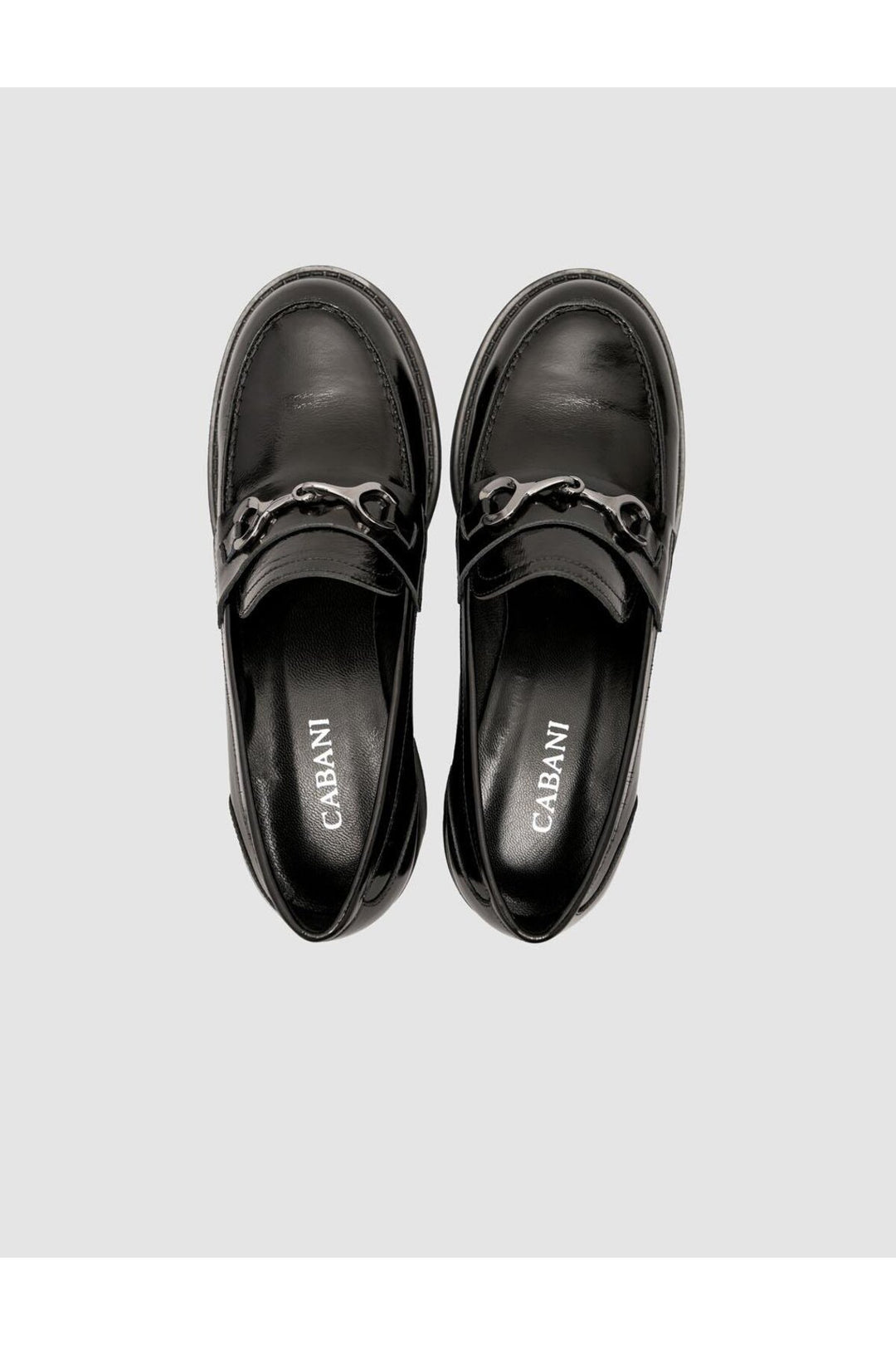 Cabani Shoes Chaussures Loafer pour femmes en cuir verni noir avec boucle en métal. - Noir