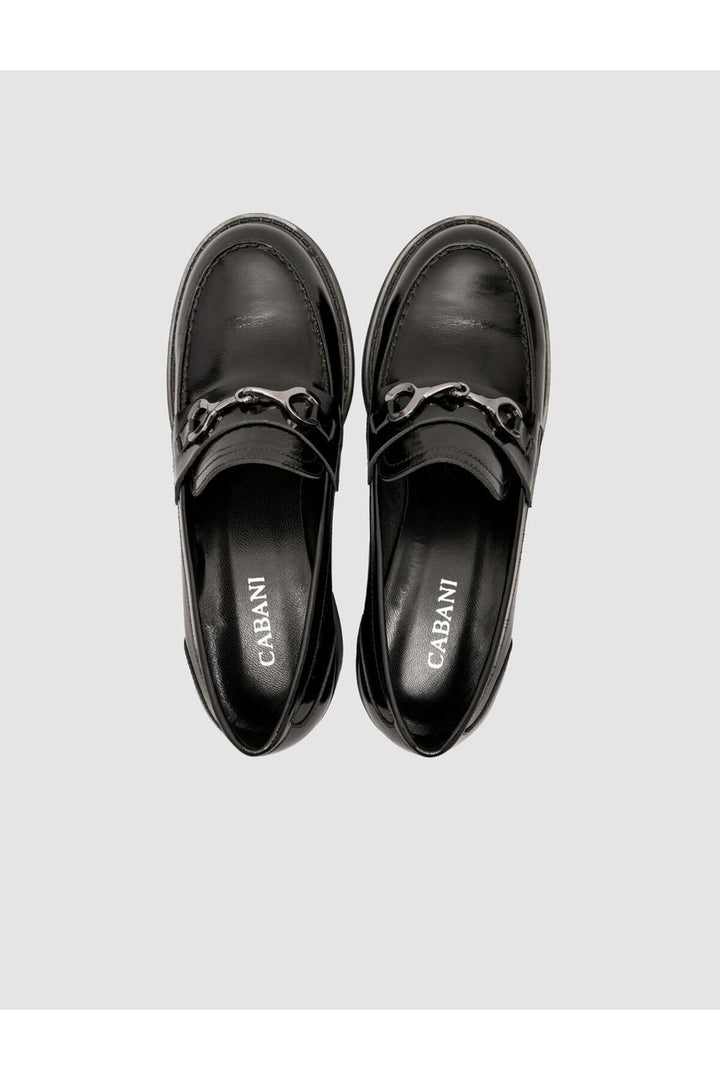 Cabani Shoes Chaussures Loafer pour femmes en cuir verni noir avec boucle en métal. - Noir