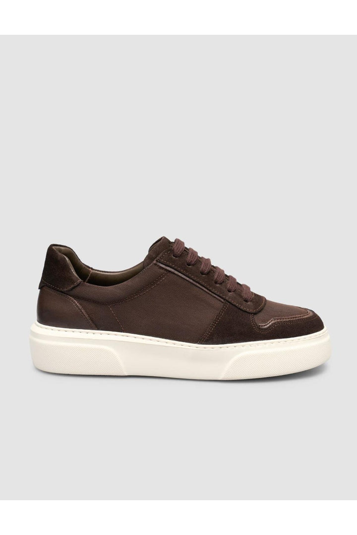 Cabani Shoes Baskets pour femmes en cuir suédé avec design en maille marron - Marron