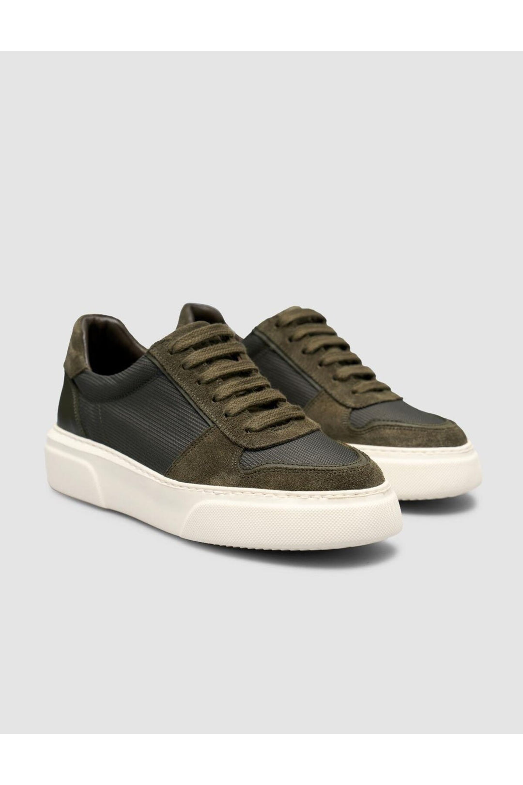 Cabani Shoes Baskets femme en daim avec design en filet kaki - Multicolore