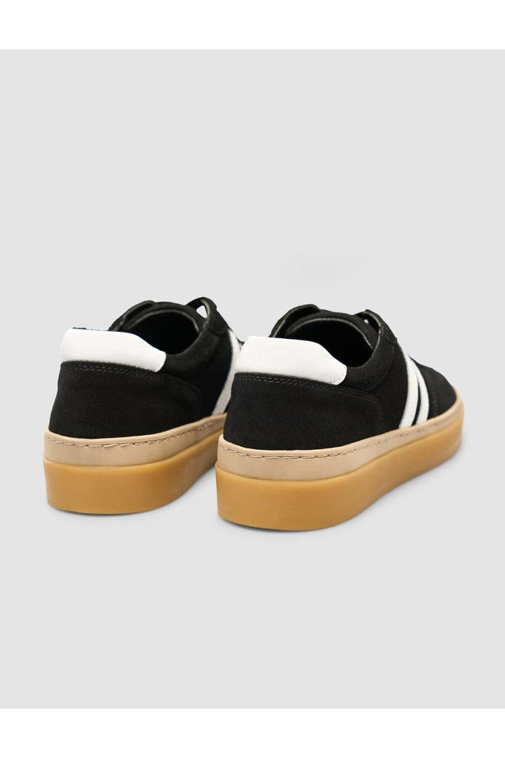 Cabani Shoes Baskets femme en suède noir avec bande. - Multicolore
