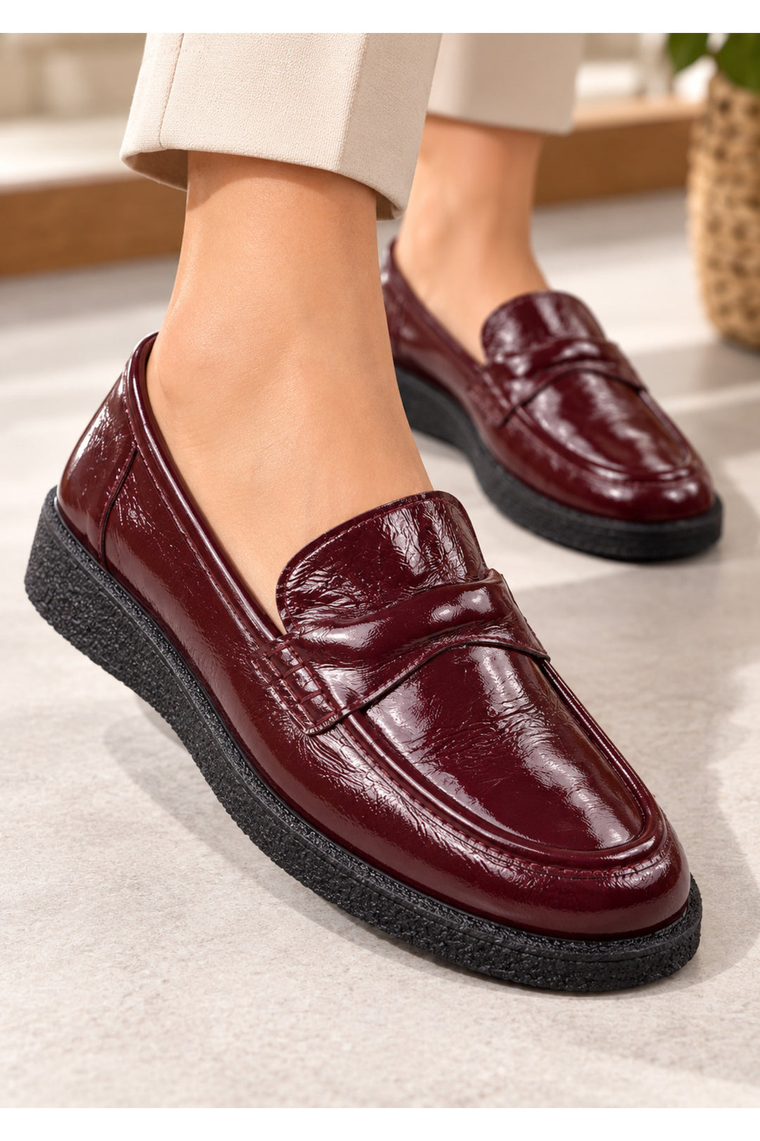 Wavelys Gabri Chaussures Femme Confortables Élégantes en Cuir Verni Noir à Semelle Souple et Flexible - Bordeaux