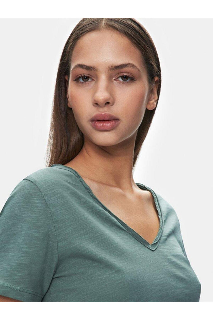 LTB Bafese - T-shirt à manches courtes avec col en V pressé -Femme- 1225801266089