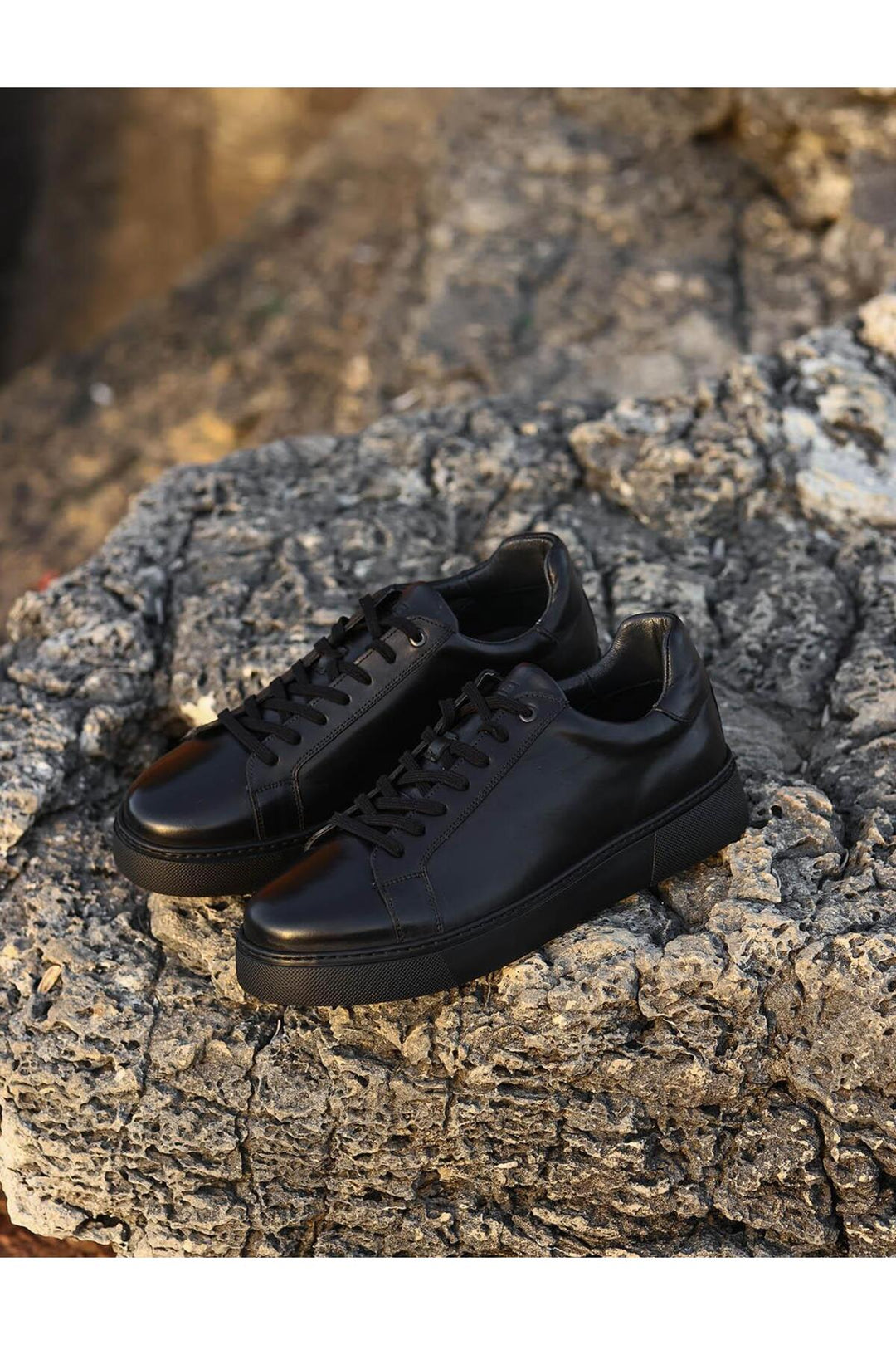 Cabani Shoes Baskets pour hommes en cuir véritable noir avec lacets et semelle en EVA - Noir