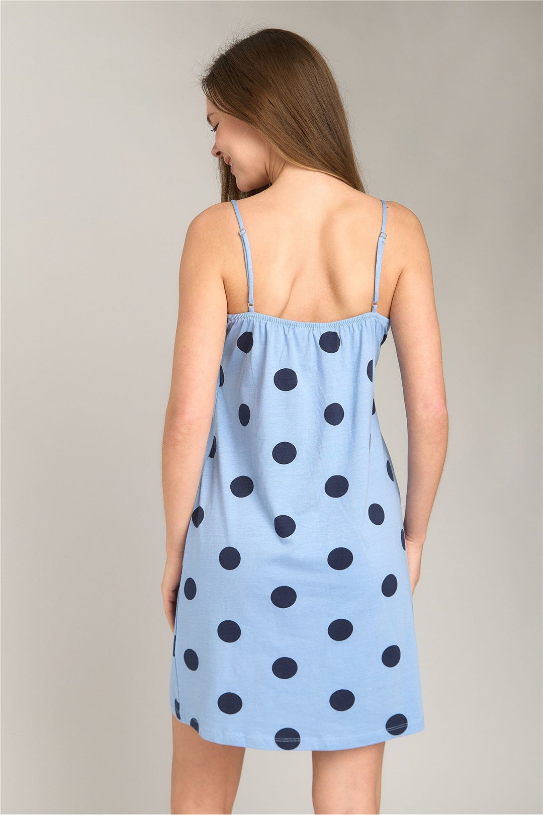 Lovely Things Chemise de nuit en tricot LUNA avec sangle en corde - Bleu