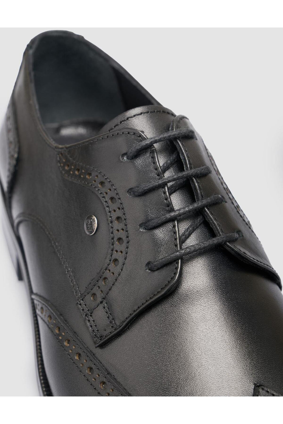 Cabani Shoes Chaussures classiques pour hommes en cuir véritable avec détails en lacets, noires. - Multicolore