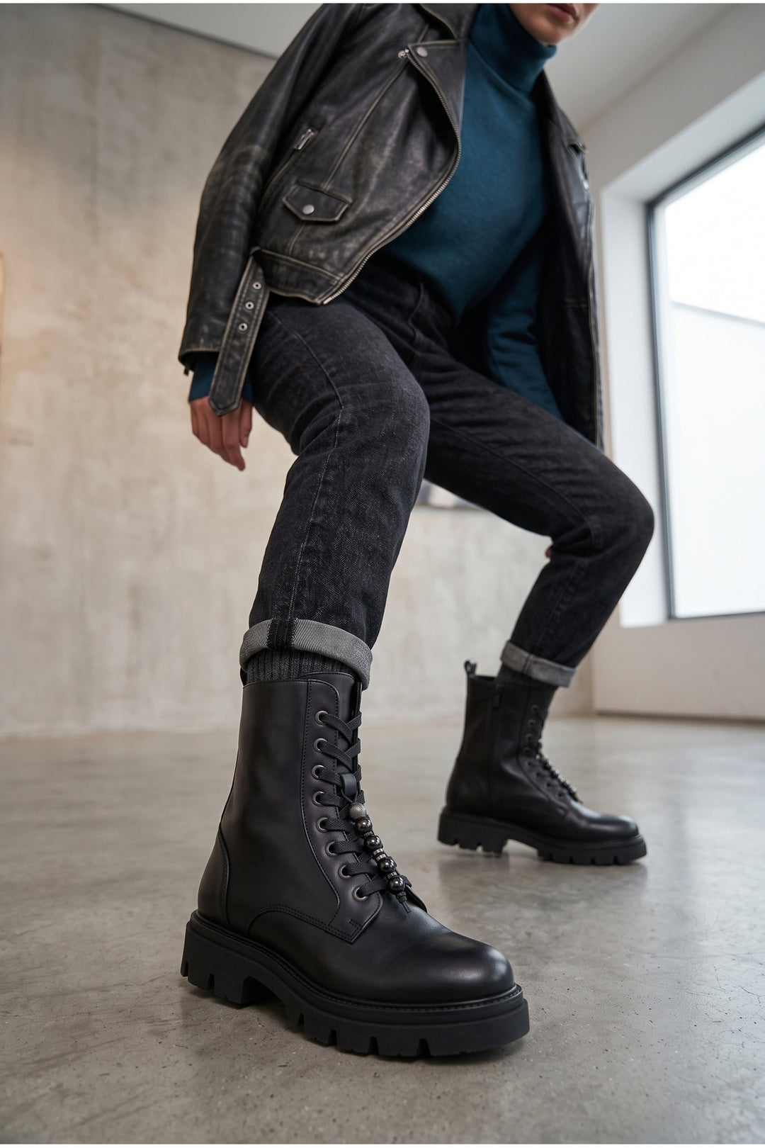 Wavelys ELCHE Bottes à lacets pour femmes en cuir véritable noir élégantes et confortables avec fermeture éclair - Noir