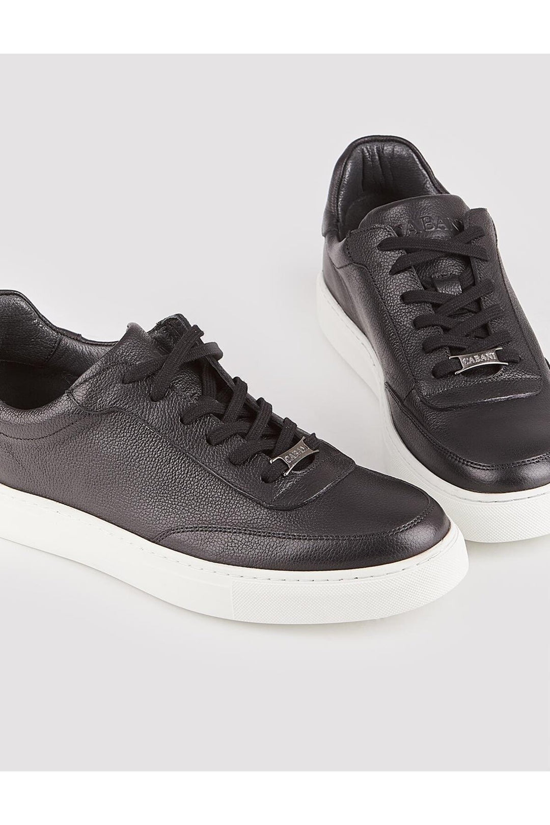 Cabani Shoes Chaussures de sport pour homme en cuir véritable avec semelle blanche et lacets noirs. - Noir