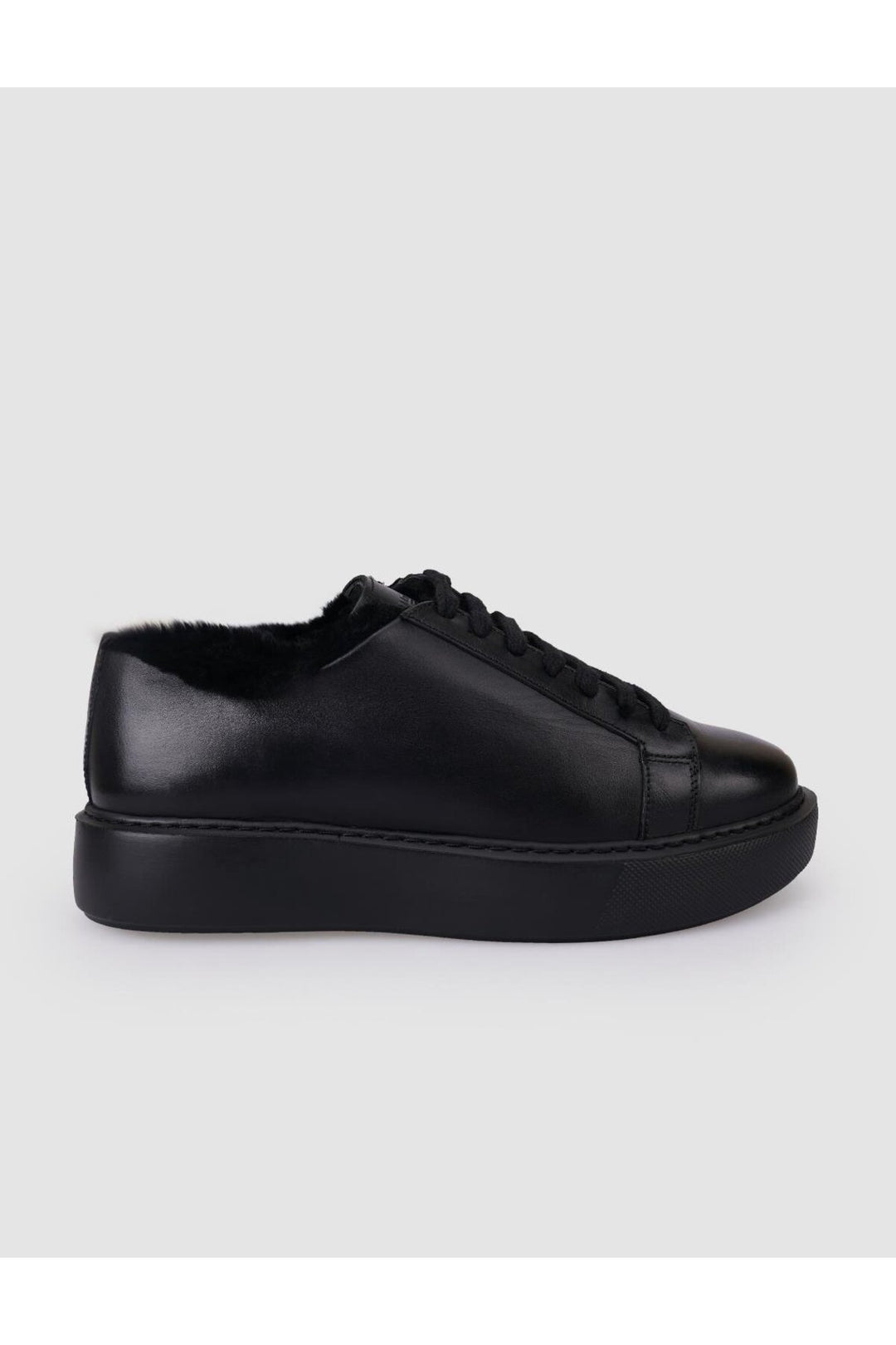 Cabani Shoes Baskets de sport pour femmes en cuir véritable noir avec fourrure et lacets à 100%. - Noir