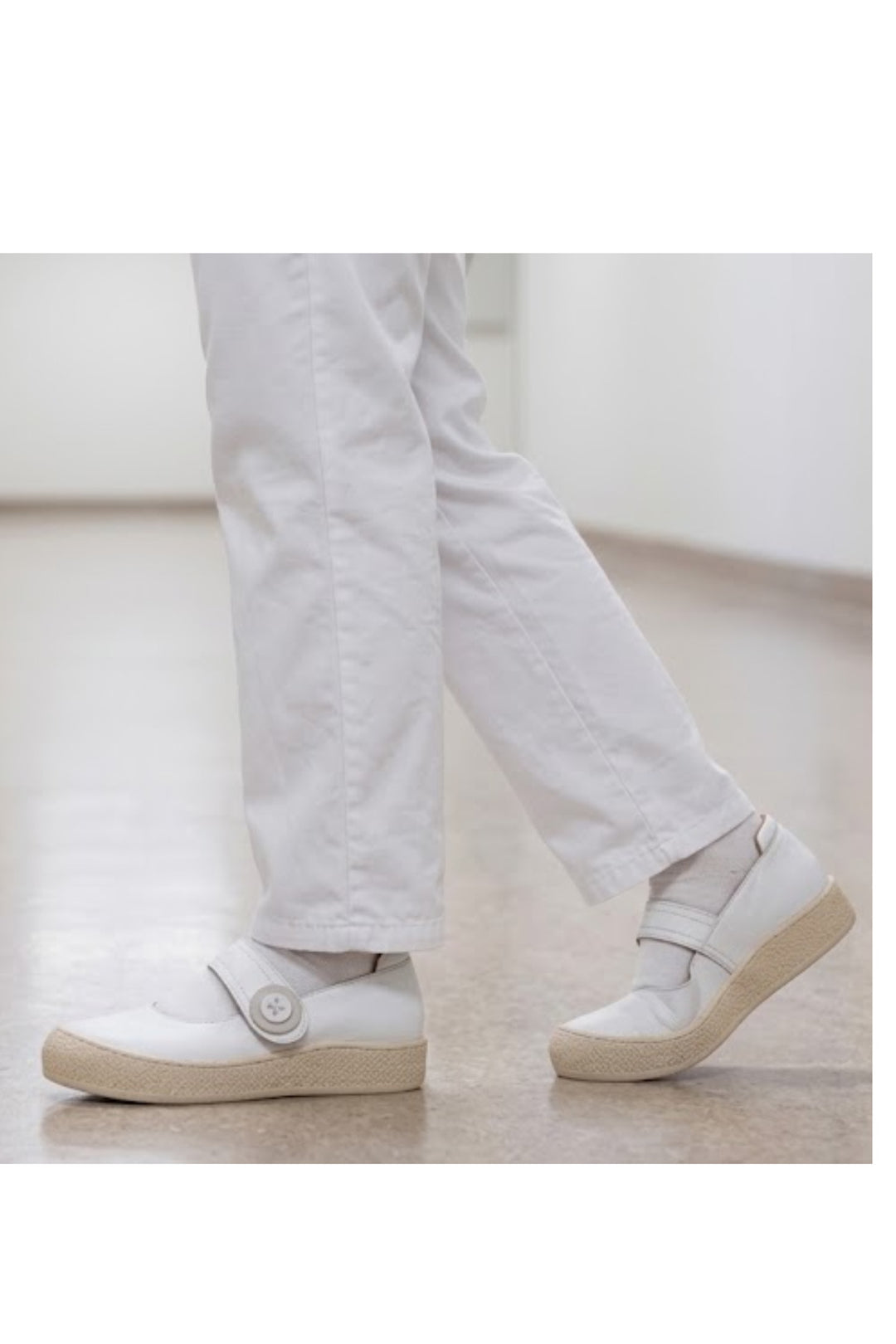 Wavelys ARON Chaussures pour femmes en cuir véritable avec semelle confortable et bande auto-agrippante intérieur et extérieur. - Blanc