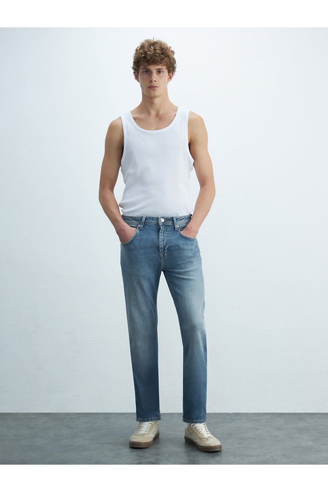 LTB Pantalon en jean à taille moyenne uni Paul P