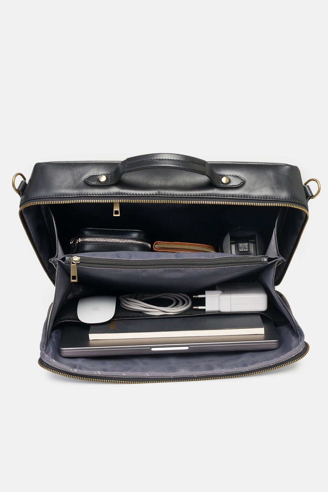 helmbrook Sac pour ordinateur portable Boris en cuir véritable 15,6"à compartiment unique pour homme