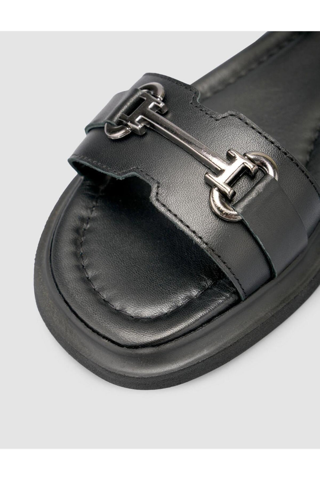 Cabani Shoes %100 Cuir véritable Sandales noires pour femmes - Multicolore