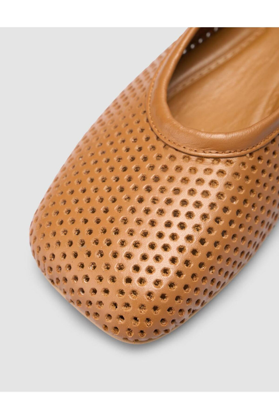 Cabani Shoes Ballerines pour femmes en cuir véritable perforé couleur tabac 100% - Marron