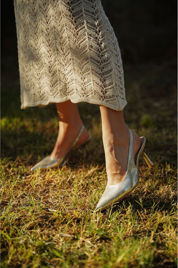 Wavelys Guida Satin Cuir Escarpin à Talon Femme - Satin Beige - Or