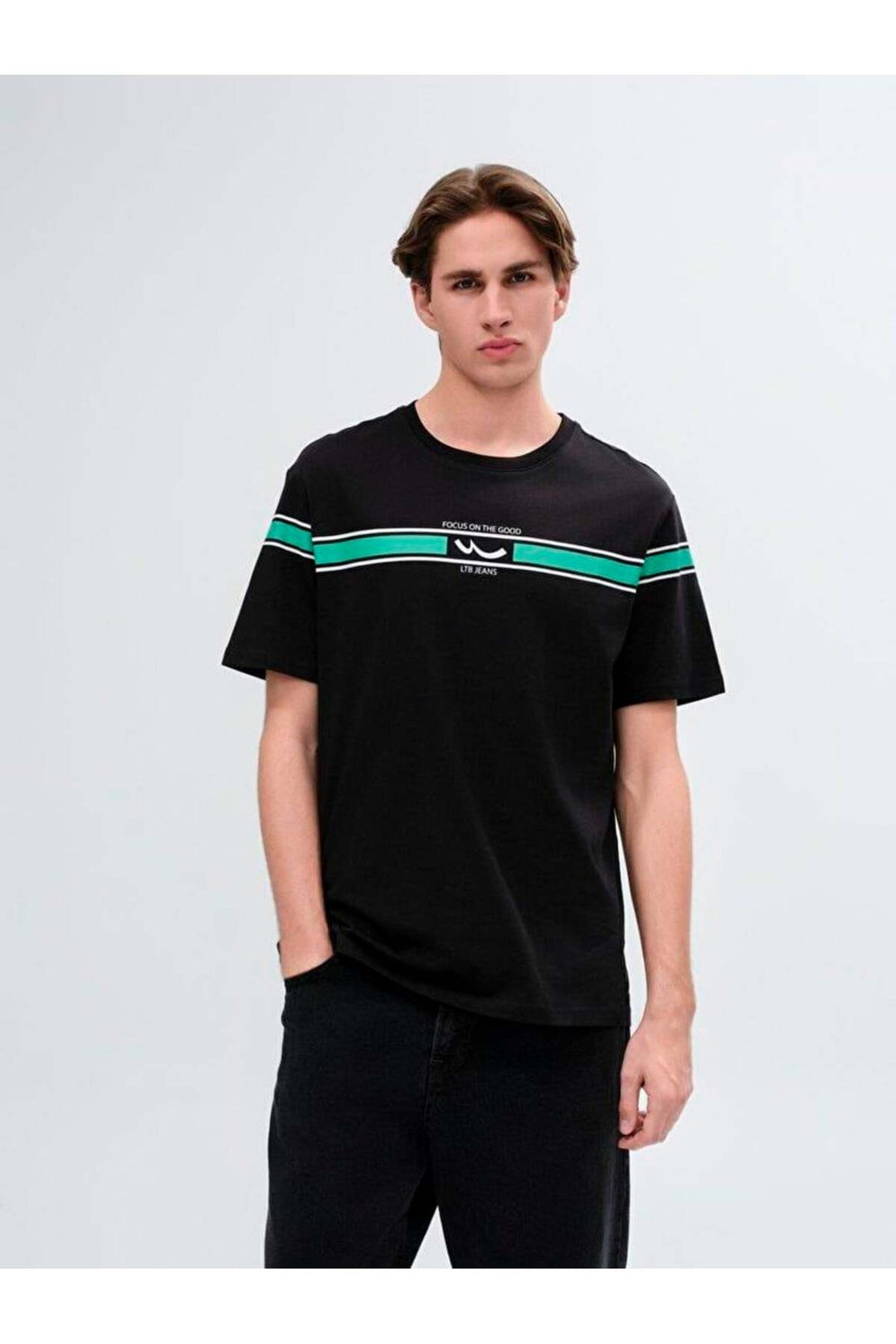 LTB T-shirt noir classique à manches courtes et col zéro avec imprimé pression