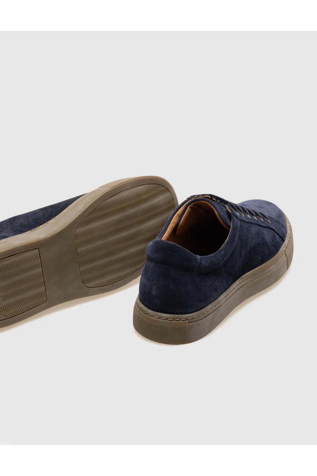 Cabani Shoes Chaussures de sport pour hommes en cuir véritable en suède bleu marine à lacets. - Bleu marine