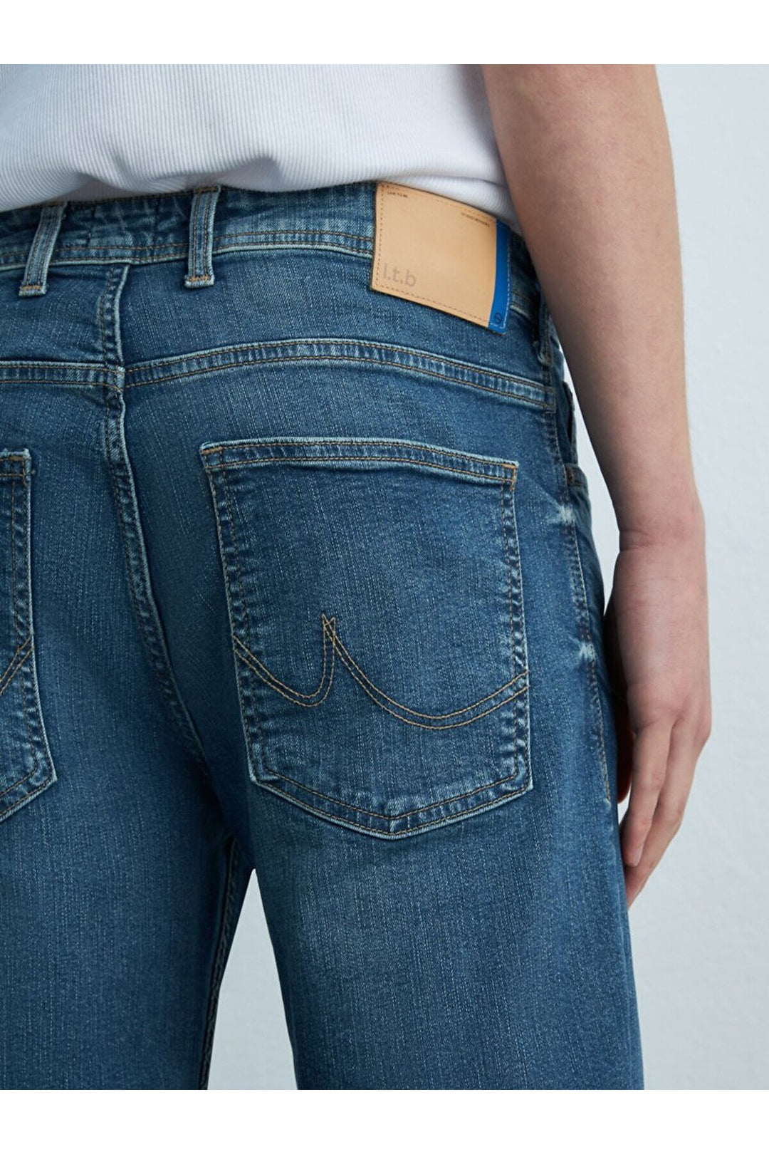 LTB Pantalon en jean à taille moyenne uni Paul P
