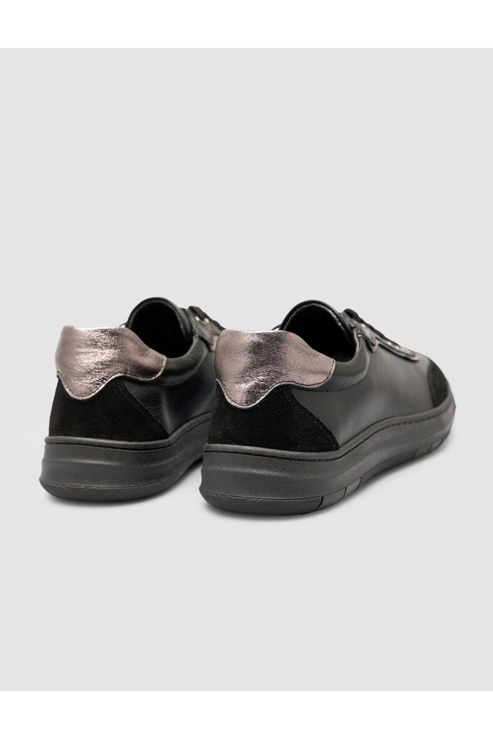 Cabani Shoes Chaussures pour femmes en cuir véritable mélangé en daim noir à 100% - Noir