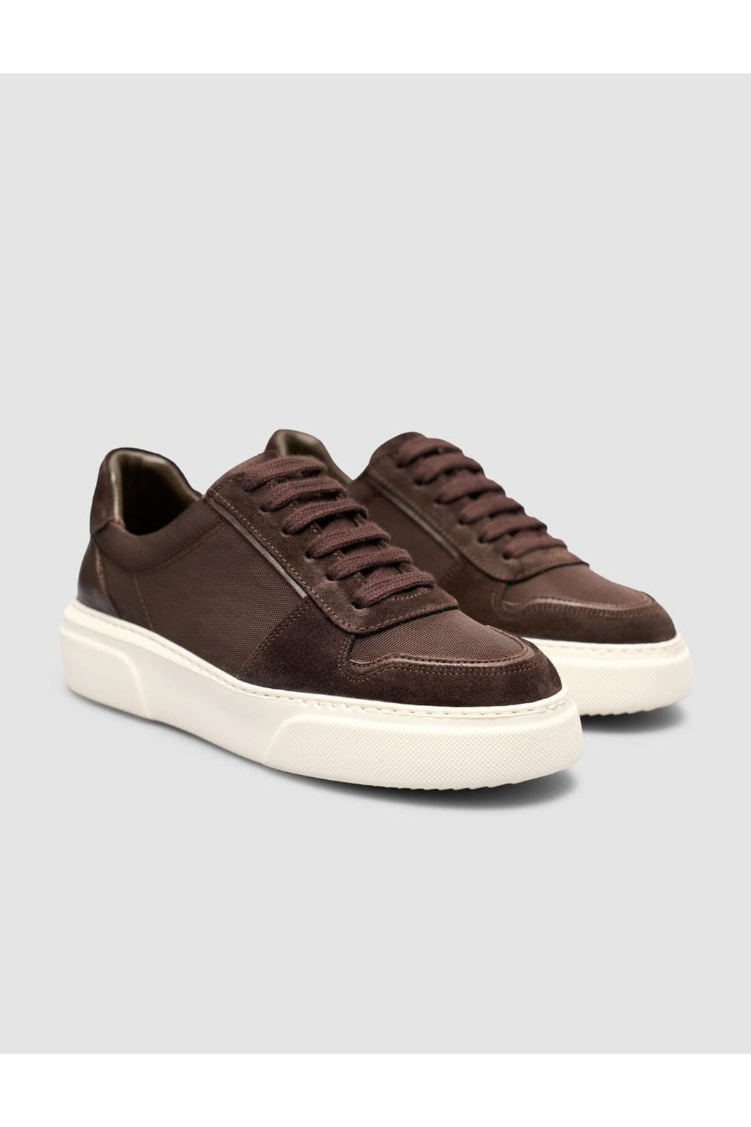 Cabani Shoes Baskets pour femmes en cuir suédé avec design en maille marron - Marron