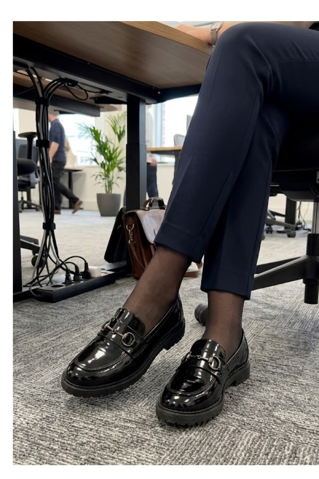 Wavelys STAN Chaussures élégantes et confortables en cuir verni noir adaptées pour le bureau et un usage quotidien - Noir