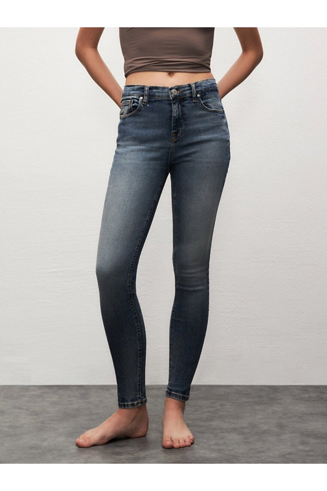 LTB Pantalon en jean à taille moyenne avec jambes étroites Tanya X