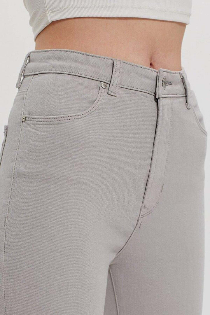 LTB JEAN POUR FEMME GRIS DÉLAVÉ À PLUMES DORES