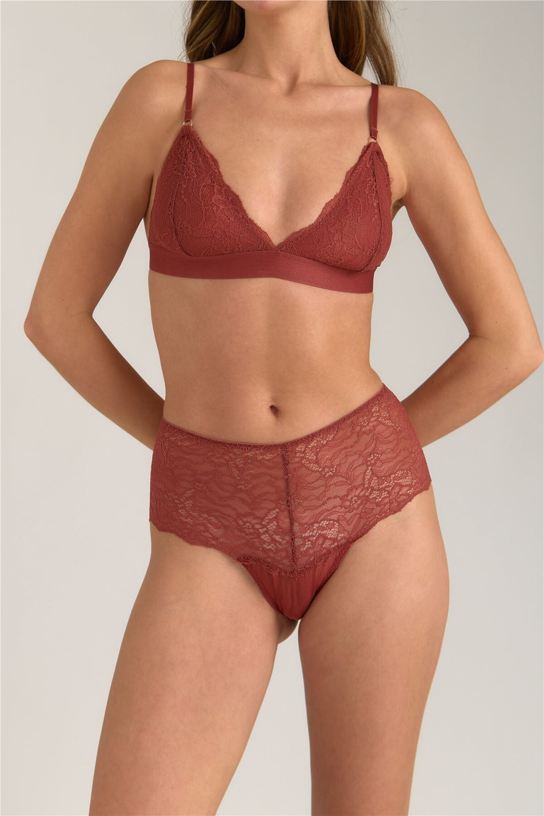 Lovely Things Culotte brésilienne KAREN Lacy - Écru