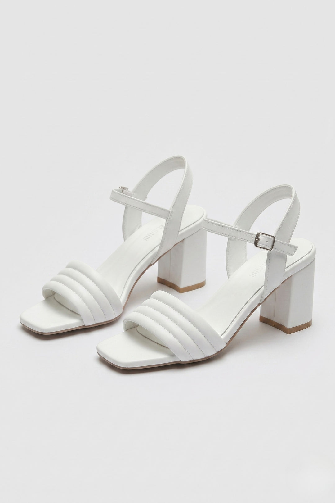 Wavelys PUFFY Sandales pour femmes en cuir élégantes et décontractées. - Blanc