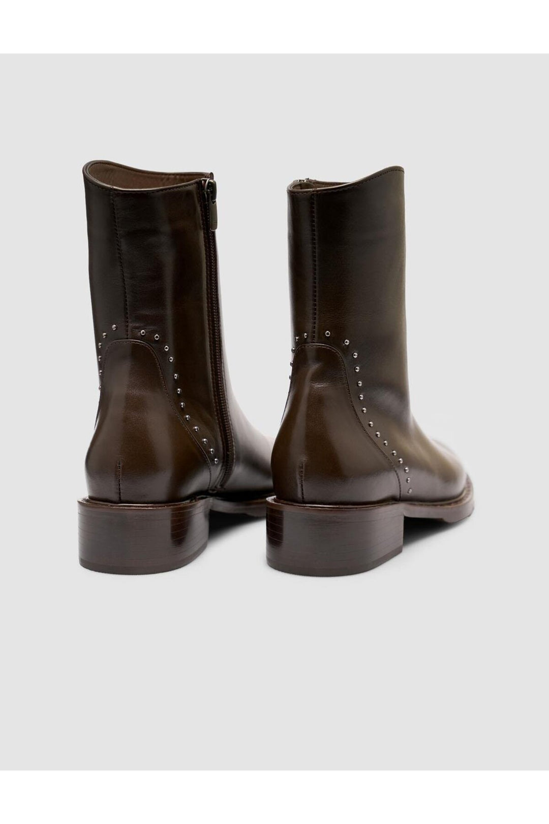 Cabani Shoes Bottines femme en cuir véritable marron avec détails cloutés et fermeture éclair. - Multicolore
