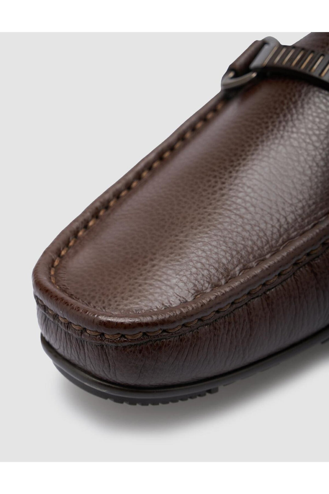 Cabani Shoes Mocassin pour homme en cuir véritable avec détail de boucle marron. - Marron