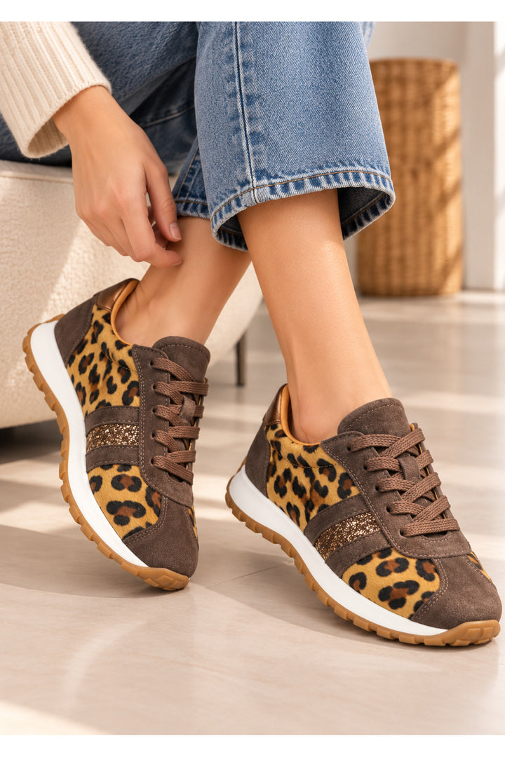 Wavelys Baskets confortables pour femmes en cuir suédé véritable kaki avec semelle en caoutchouc souple et flexible. - Marron