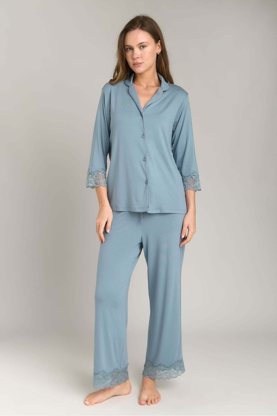 Lovely Things SOPHIA Ensemble de Pyjama Chemisier à Manches 3/4 et Pantalon - Bleu