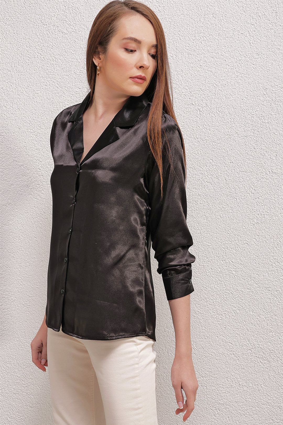 Bigdart Chemise en satin à col croisé 20140 - Noir