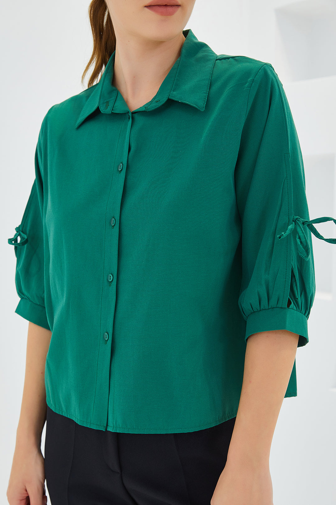 Bigdart Chemise crop à manches détaillées en vert émeraude pour femme 20246